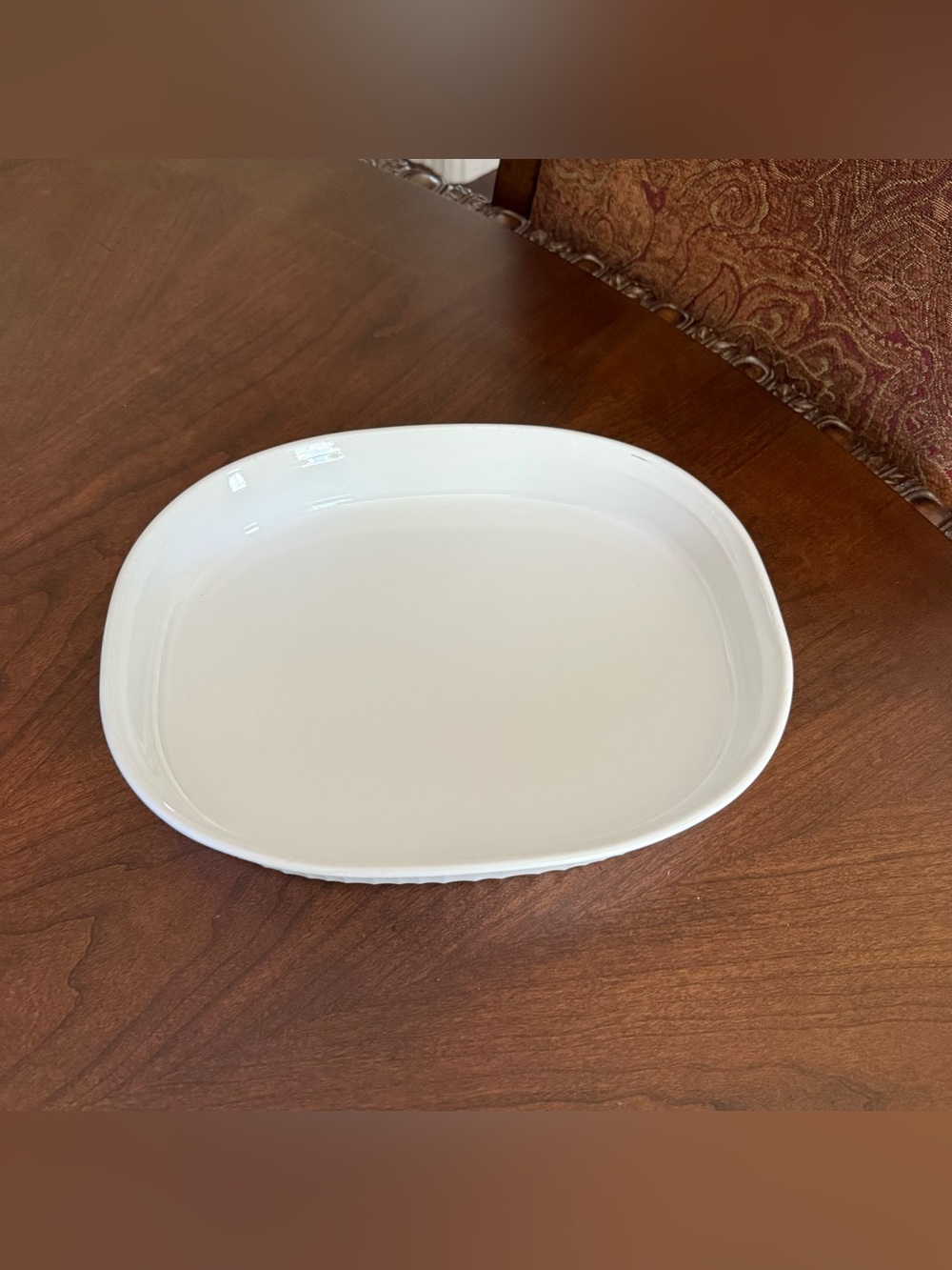 Corning Ware French White F-4-B 2.5 Liter Casserole Oval Baking Dish
